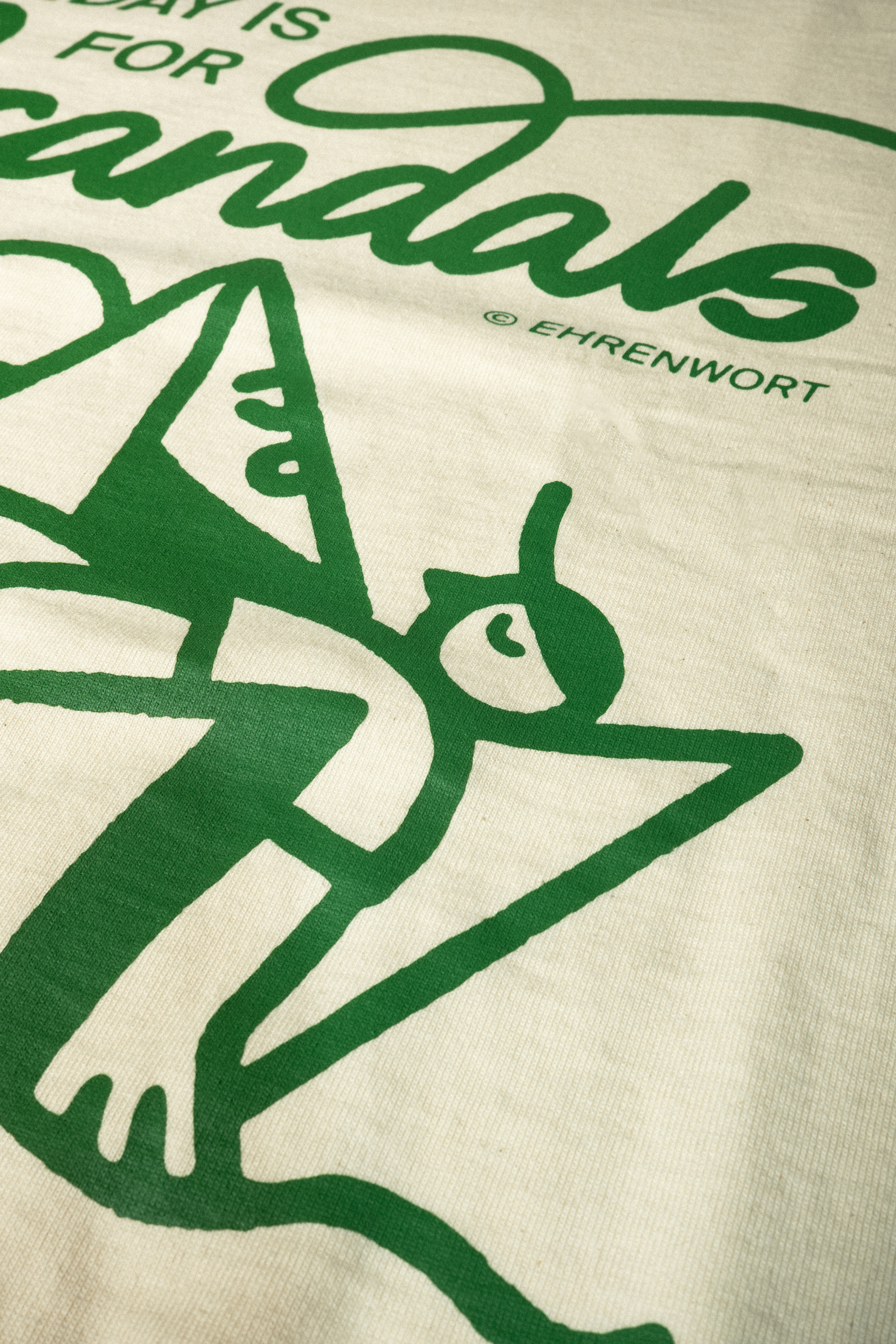 Thumbnail 5 von Longsleeve: Sunday is for Scandals